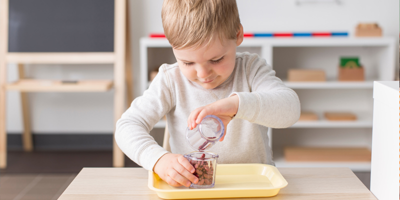 Ideen für Montessori-Tabletts