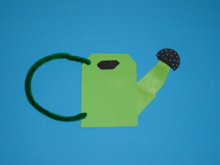 Gießkanne aus Tonkarton