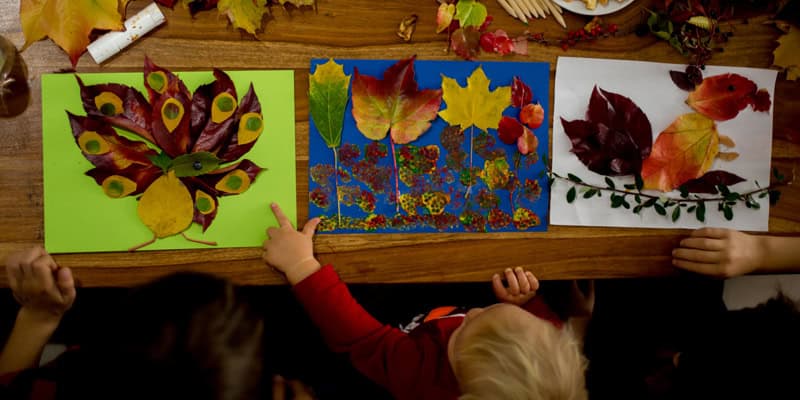 Herbstzeit in der Krippe, Blätterbilder
